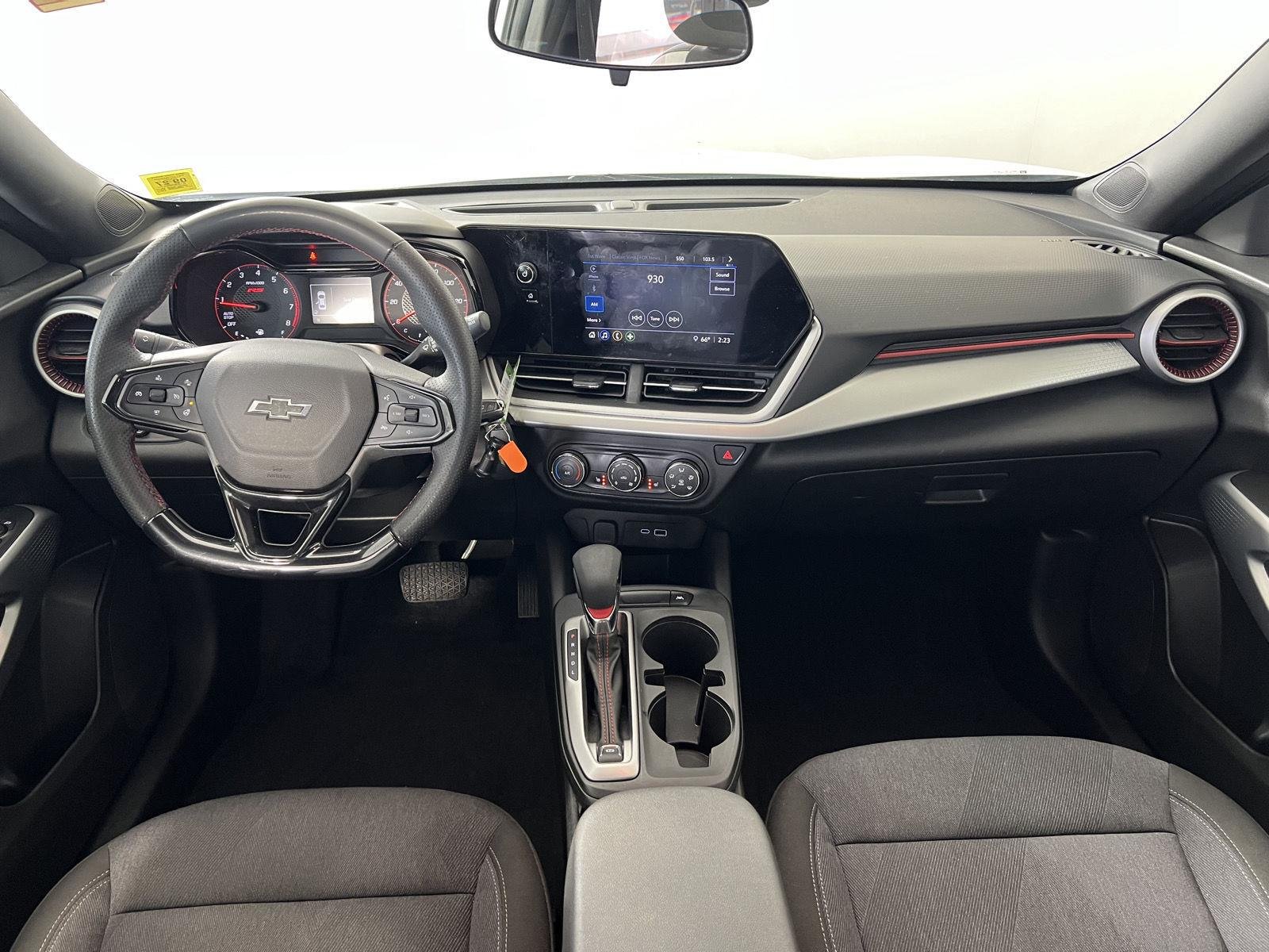 Used 2024 Summit White Chevrolet 1RS image 19
