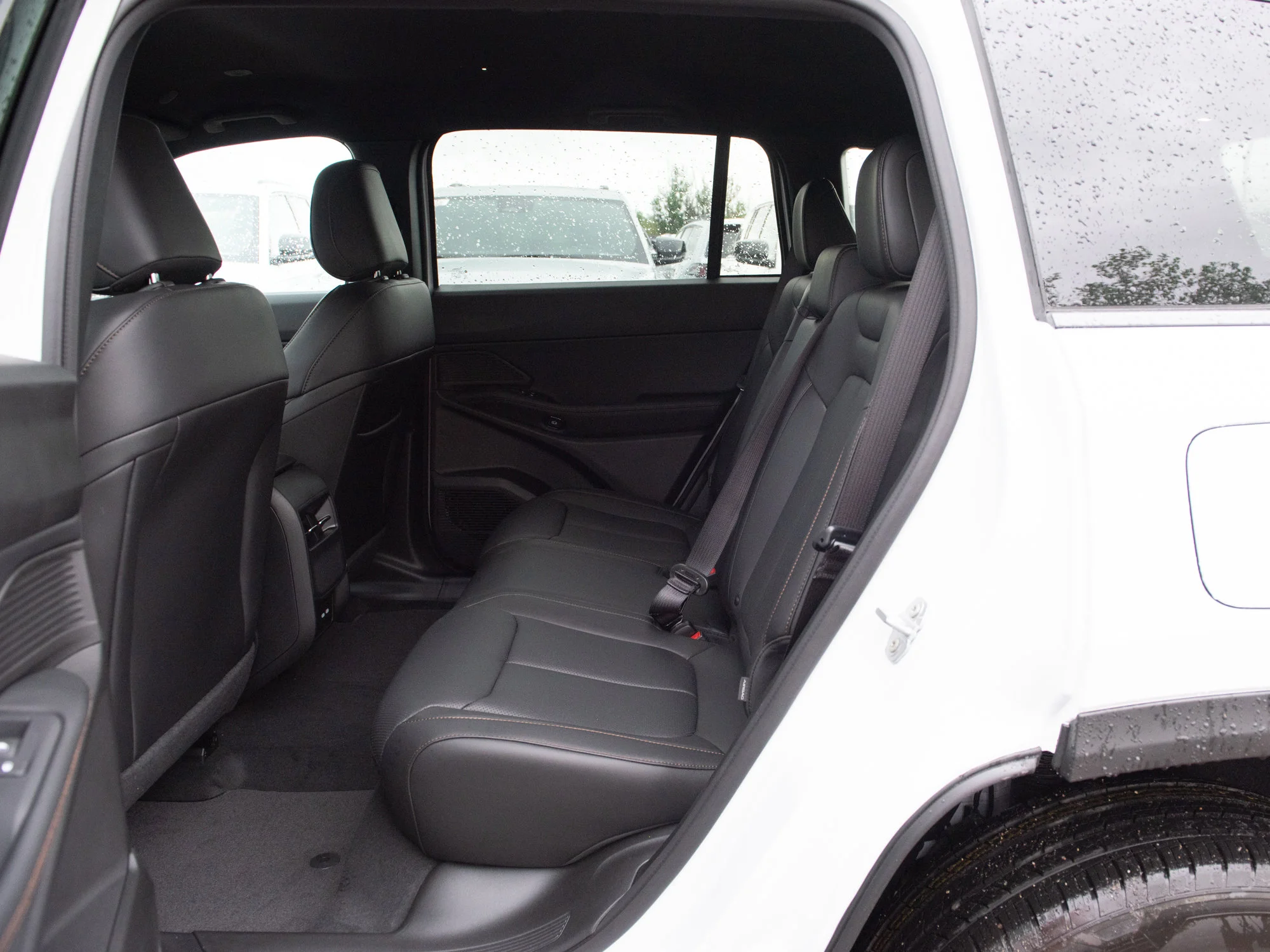 New 2026 White Jeep Limited* image 18
