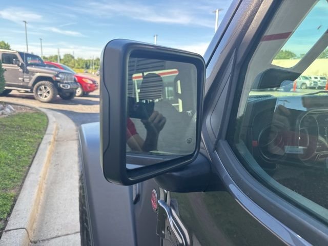 Used 2025 Gray Jeep Rubicon image 21
