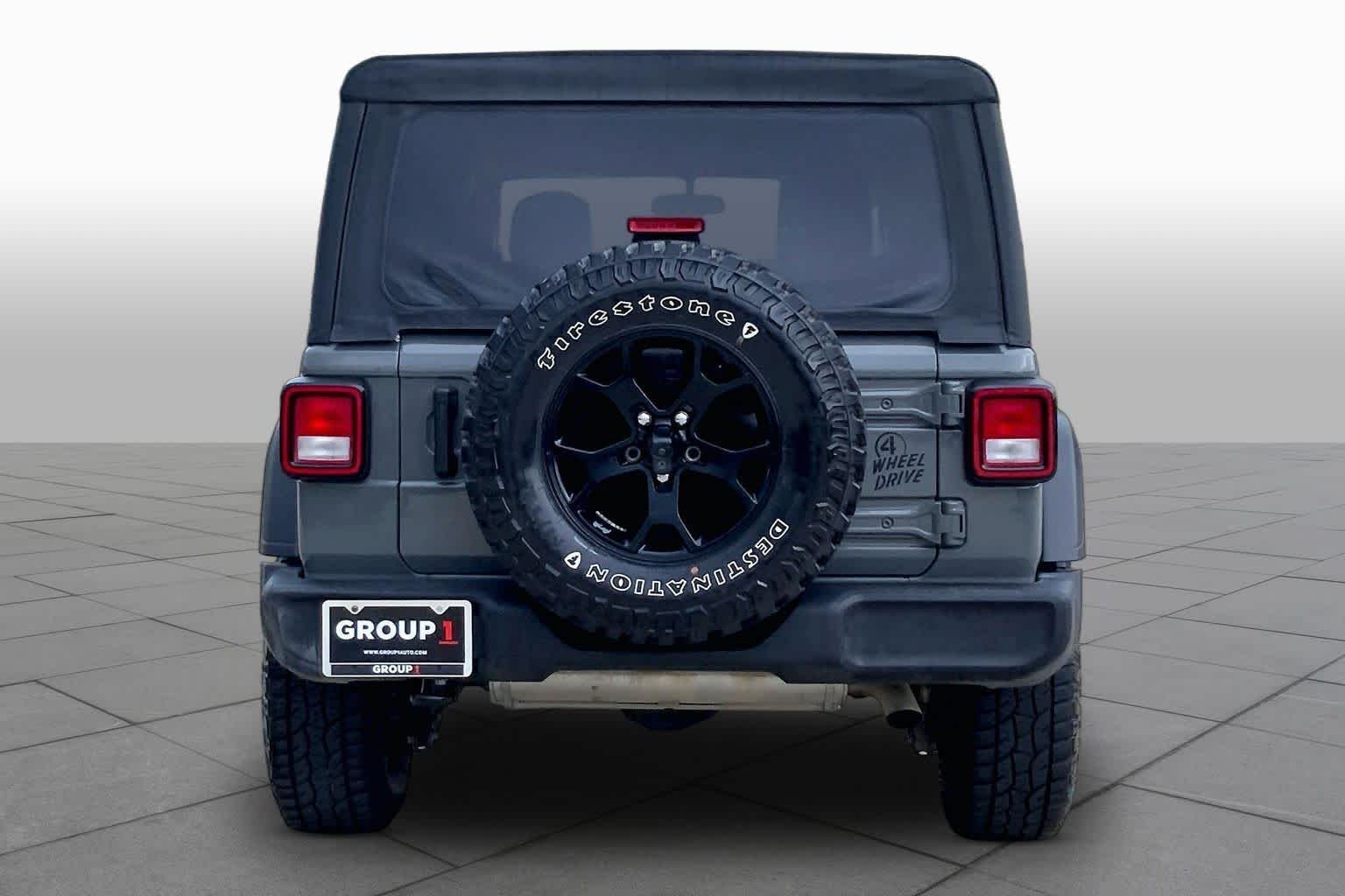 Used 2021 Sting-Gray Clearcoat Jeep Unlimited Willys image 5