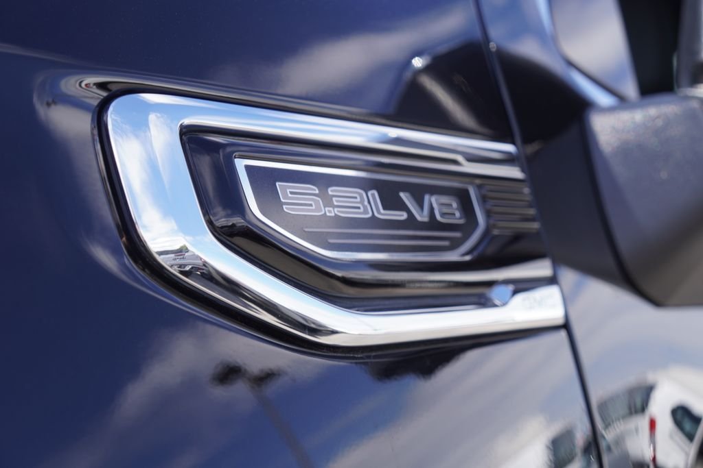 Used 2024 Onyx Black GMC Denali image 6
