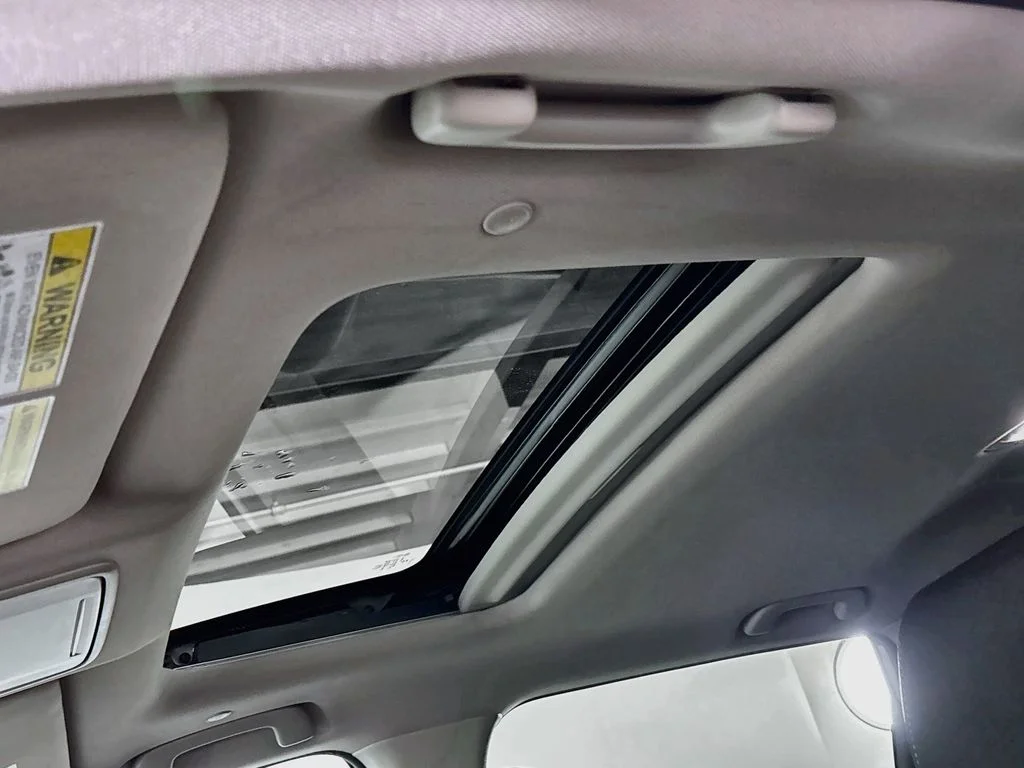 New 2026 Platinum White Pearl Honda EX image 18