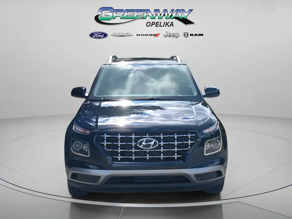 Used 2025 Onyx Black Hyundai SEL image 2