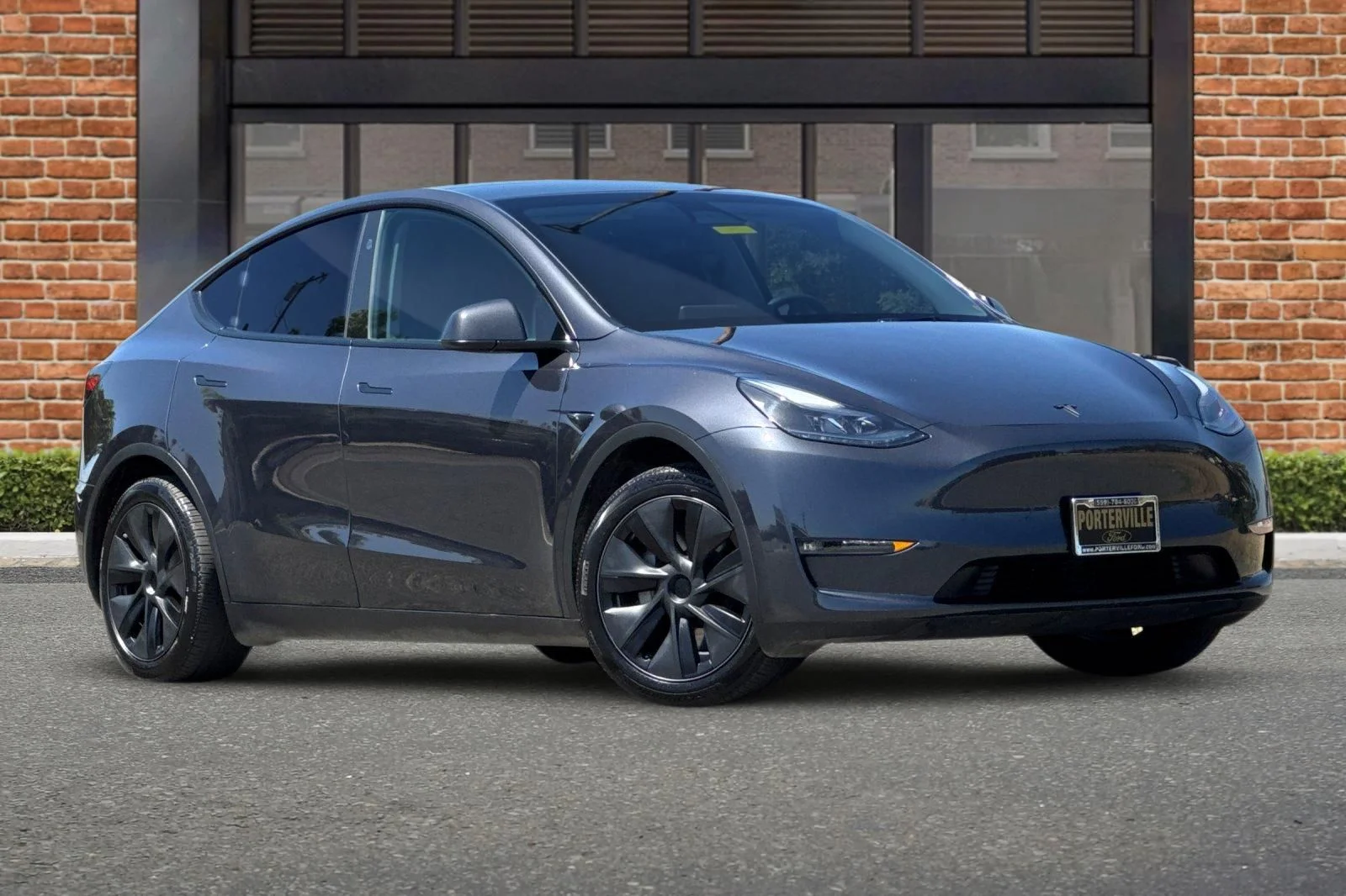 Used 2024 Tesla Model Y Long Range with VIN 7SAYGAEEXRF160302 for sale in Porterville, CA