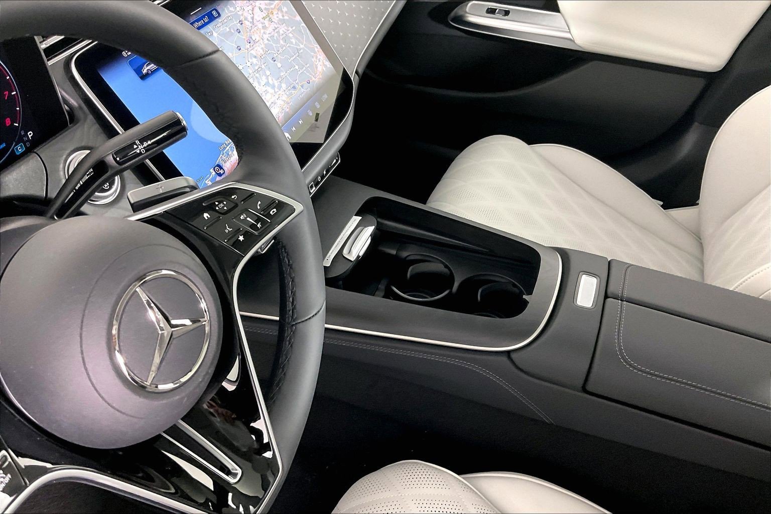 New 2026 Graphite Grey Metallic Mercedes-Benz E 450 image 21