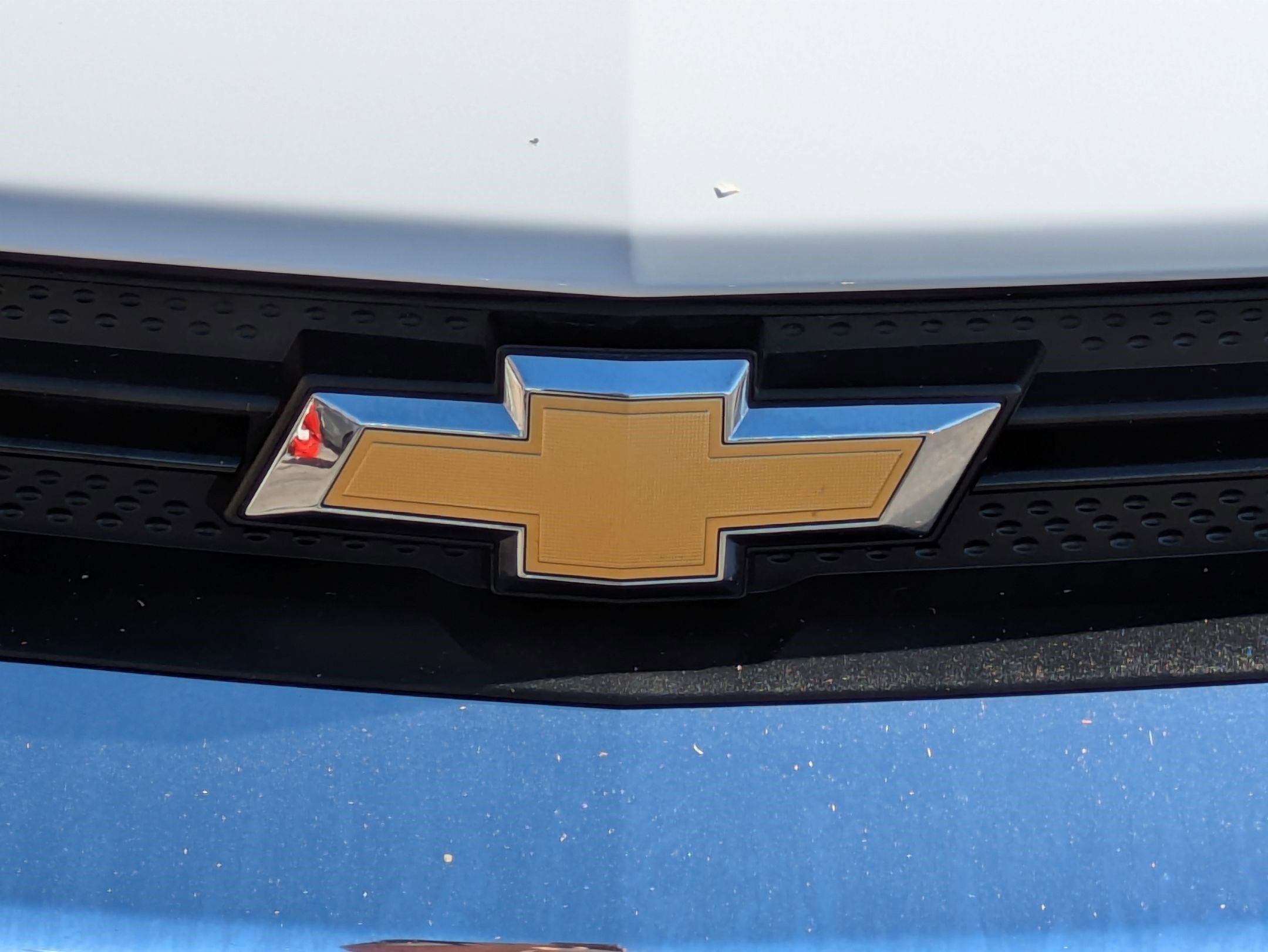 Used 2021 Summit White Chevrolet LS image 14