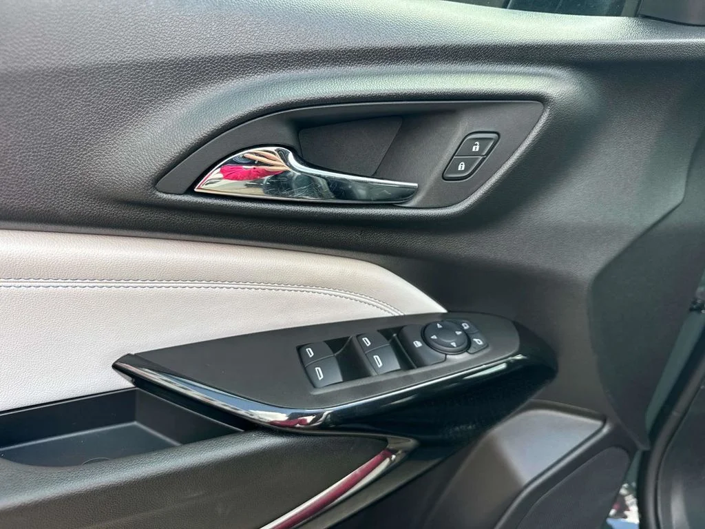 Used 2025 Gray Chevrolet LT image 36