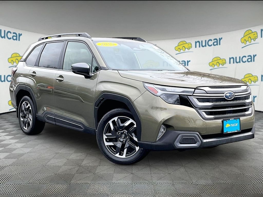 Used 2025 Autumn Green Metallic Subaru Limited image 1