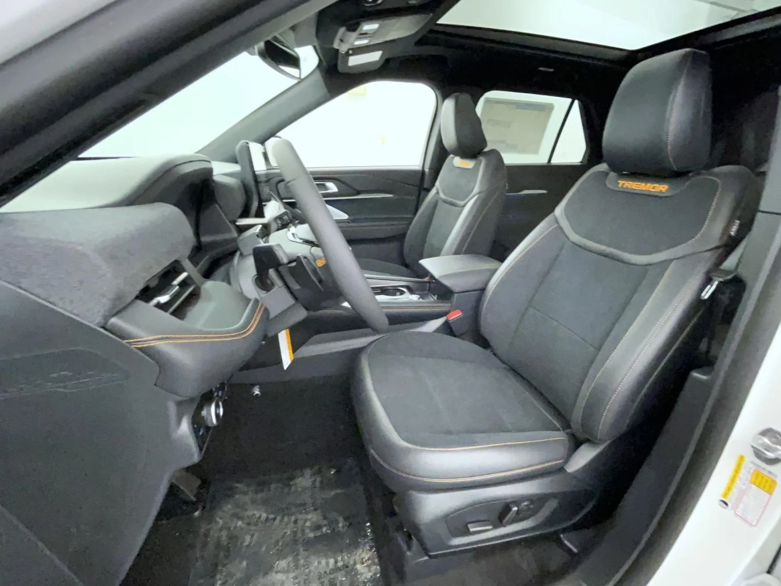 New 2026 White Ford Tremor image 10