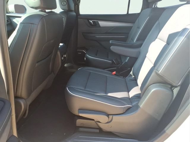 Used 2025 Summit White Buick Preferred image 21