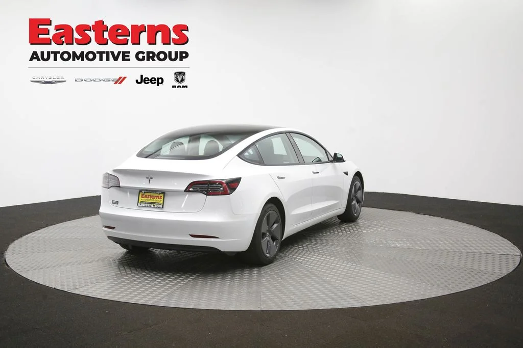 Used 2023 White Tesla Base image 38