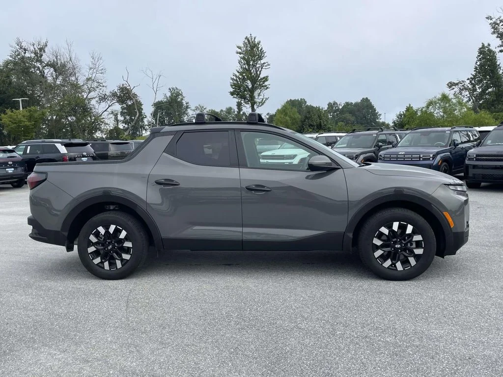 Used 2026 Hampton Gray Hyundai SEL image 29