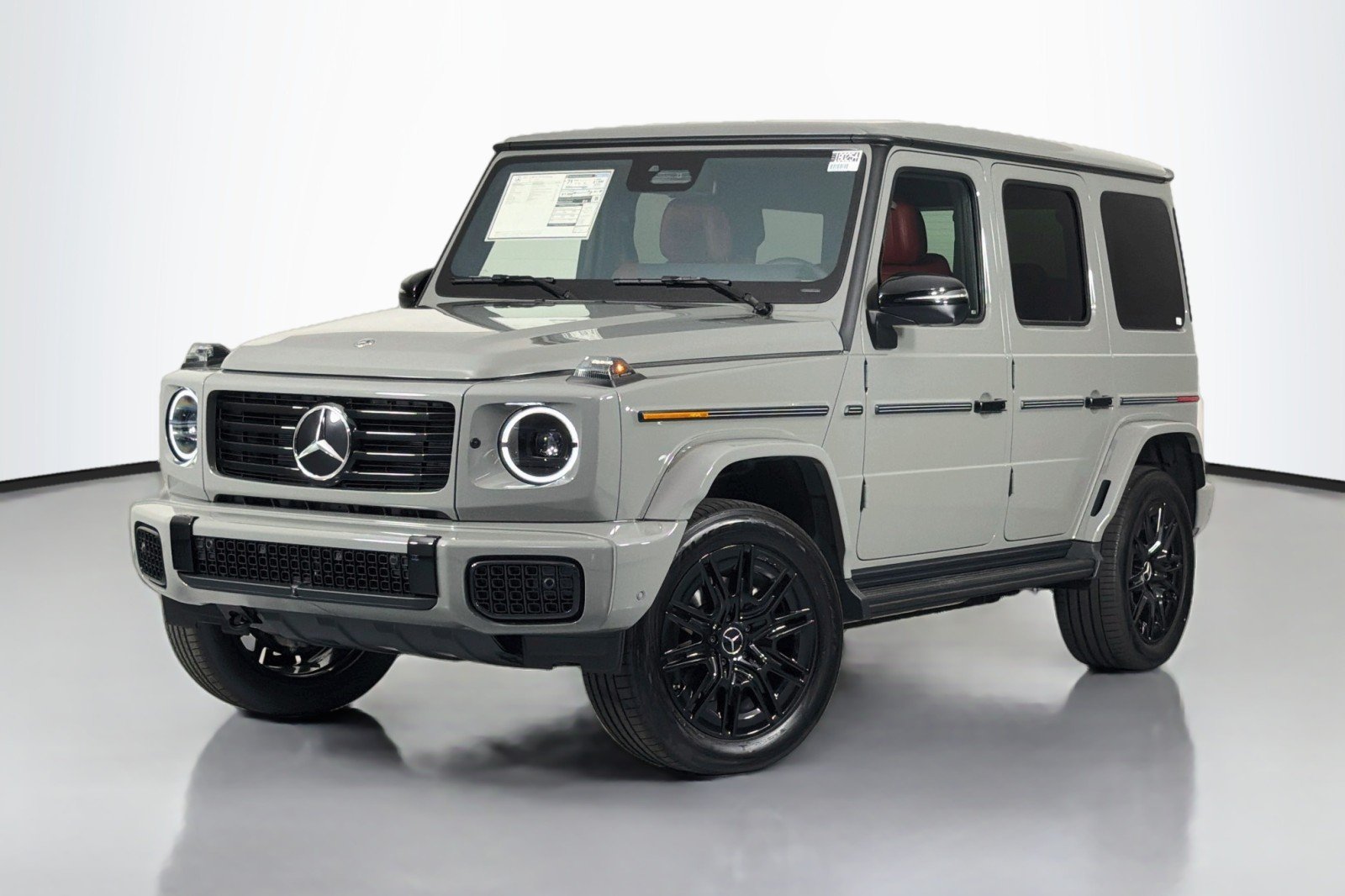 New 2027 MANUFAKTUR Arabian Grey Mercedes-Benz G 580e SUV image 1