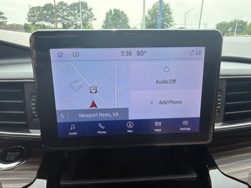 Used 2023 White Ford Limited image 23
