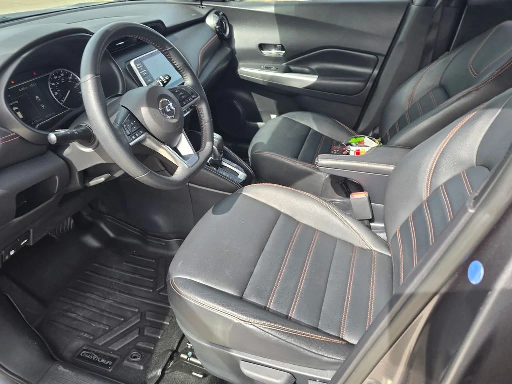Used 2020 Gray Nissan SR image 19