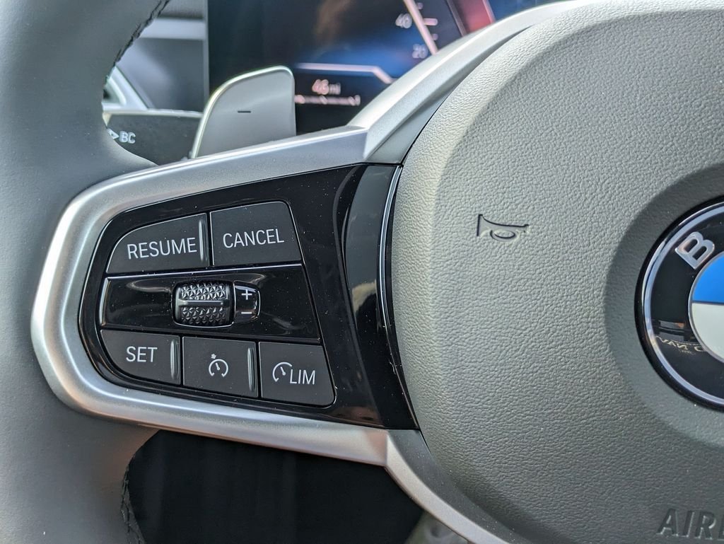 2025 BMW 3 Series 330i - Photo 14
