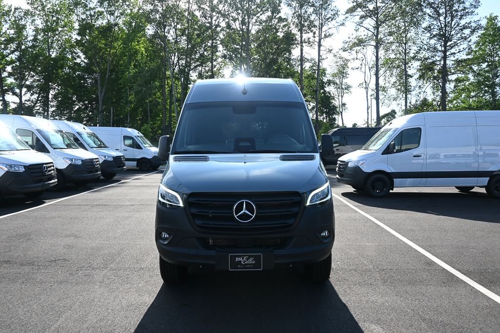 Used 2025 Gray Mercedes-Benz Passenger 144 WB image 31