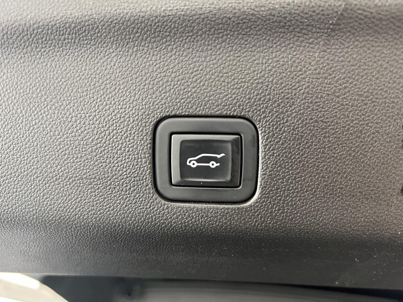 Used 2022 Satin Steel Metallic Chevrolet Z71 image 28