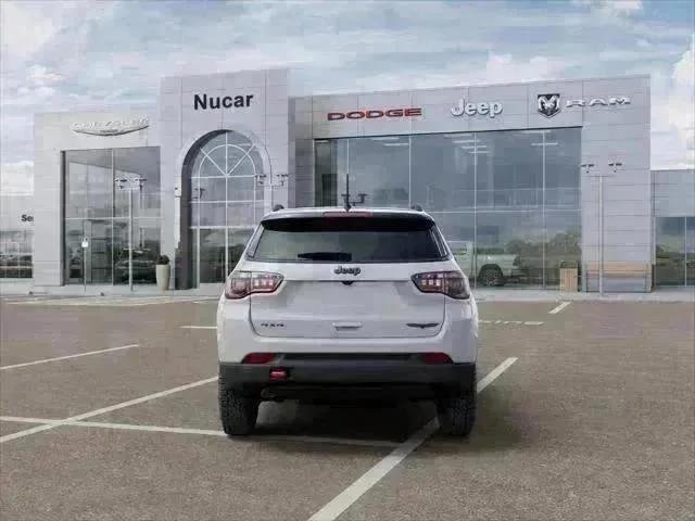 New 2026 Bright White Clear-Coat Exterior Paint Jeep Trailhawk image 99