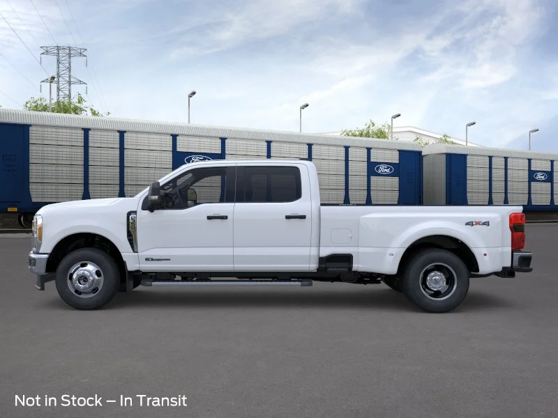 New 2026 Oxford White Ford F-350® XLT image 3