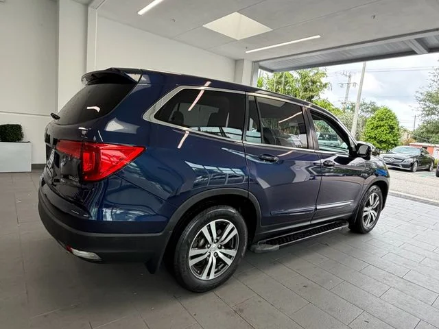 Used 2016 Blue Honda EX image 12