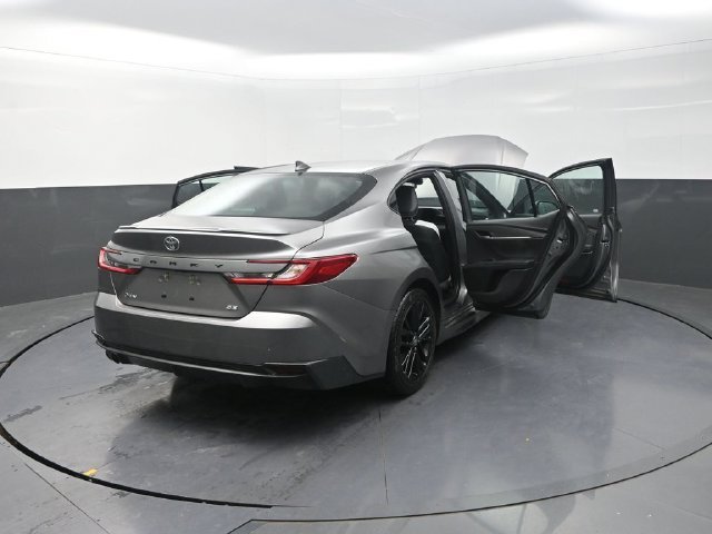 Used 2025  Toyota SE image 44