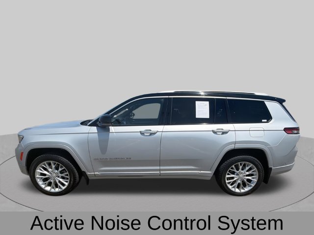 Used 2021 Silver Jeep Summit image 6