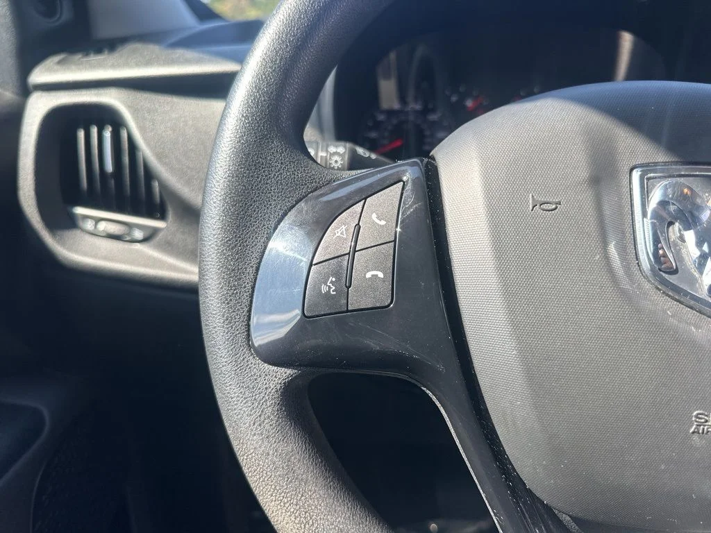 Used 2022 White Ram Base image 13