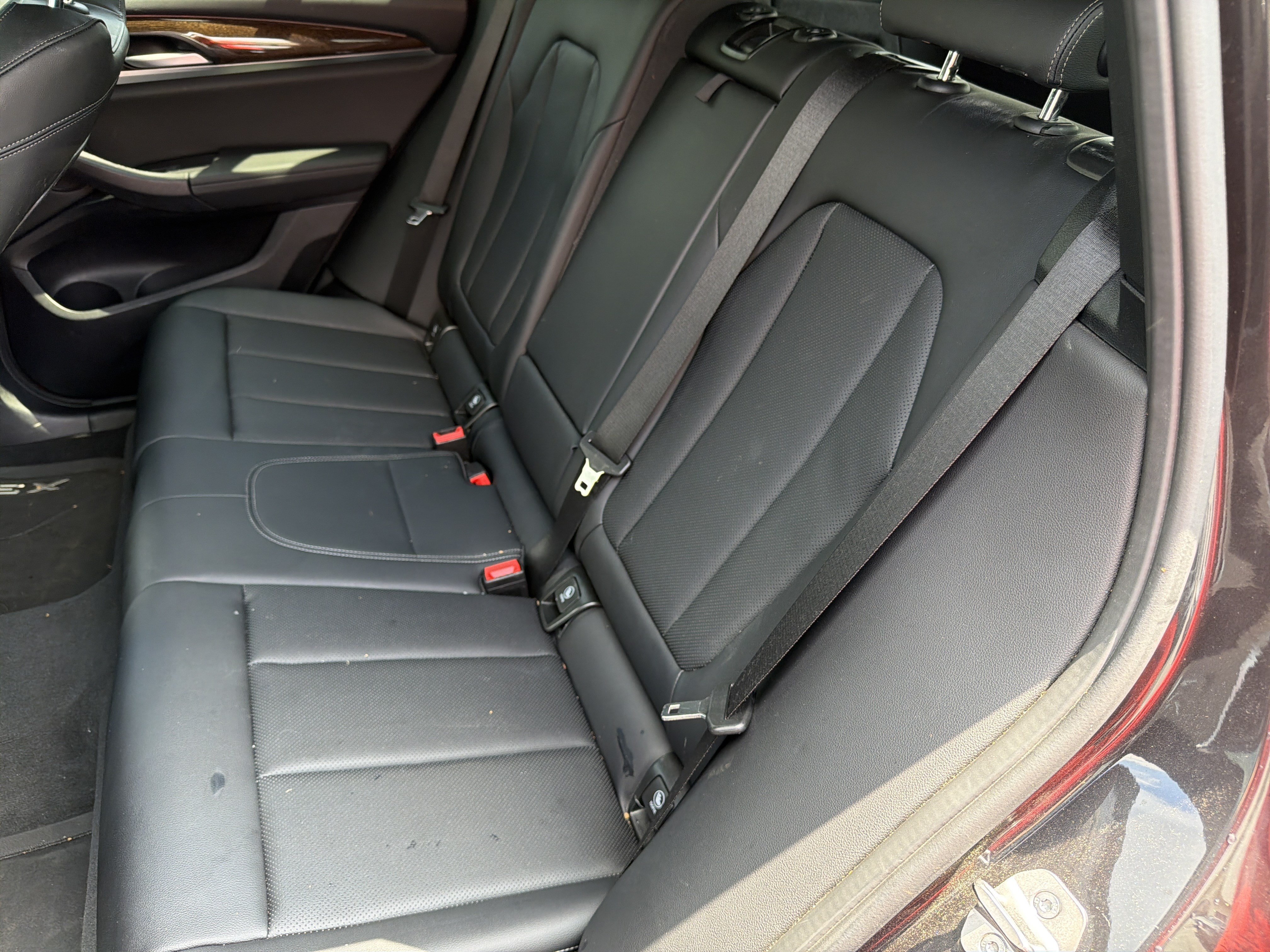 Used 2023 Dark Graphite Metallic BMW sDrive30i image 21