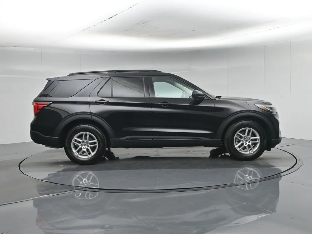 New 2026 Agate Black Metallic Ford Active image 27