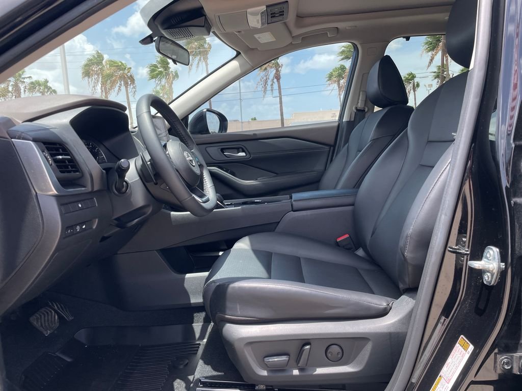 Used 2023 Black Nissan SV image 23