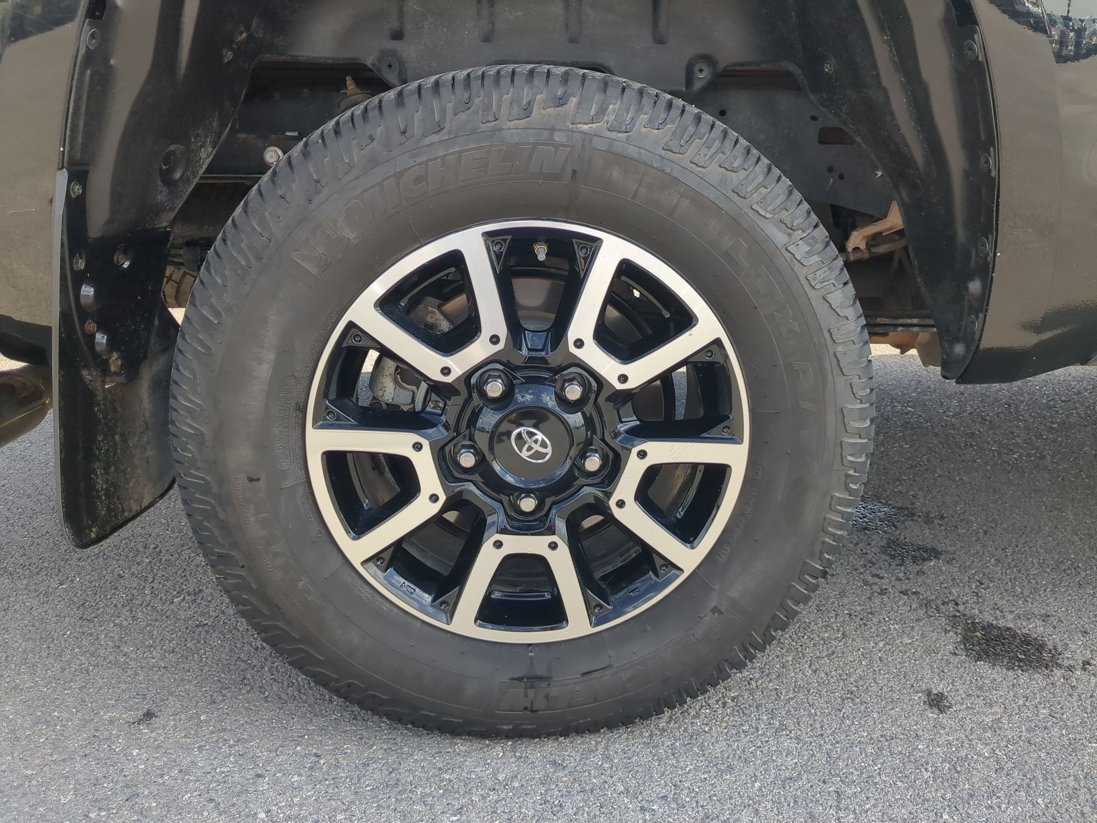 2018 Toyota Tundra SR5 - Photo 13