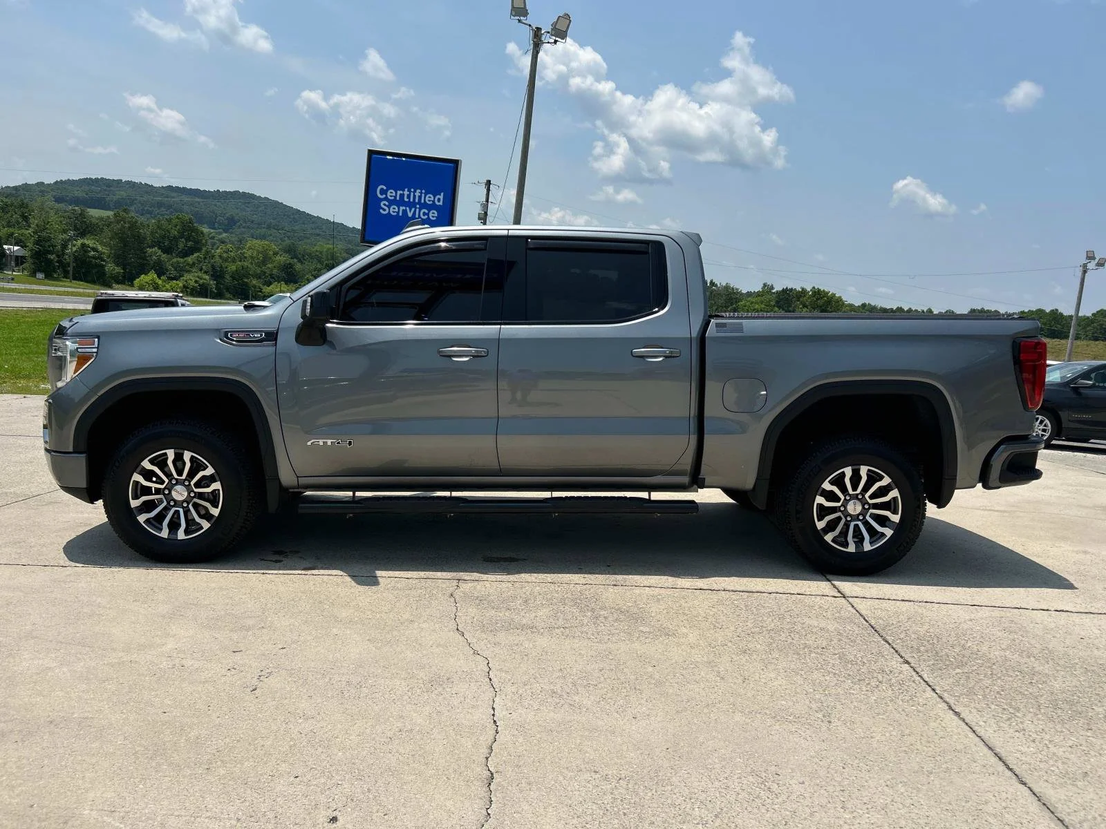 2021 GMC Sierra 1500 AT4 - Photo 7