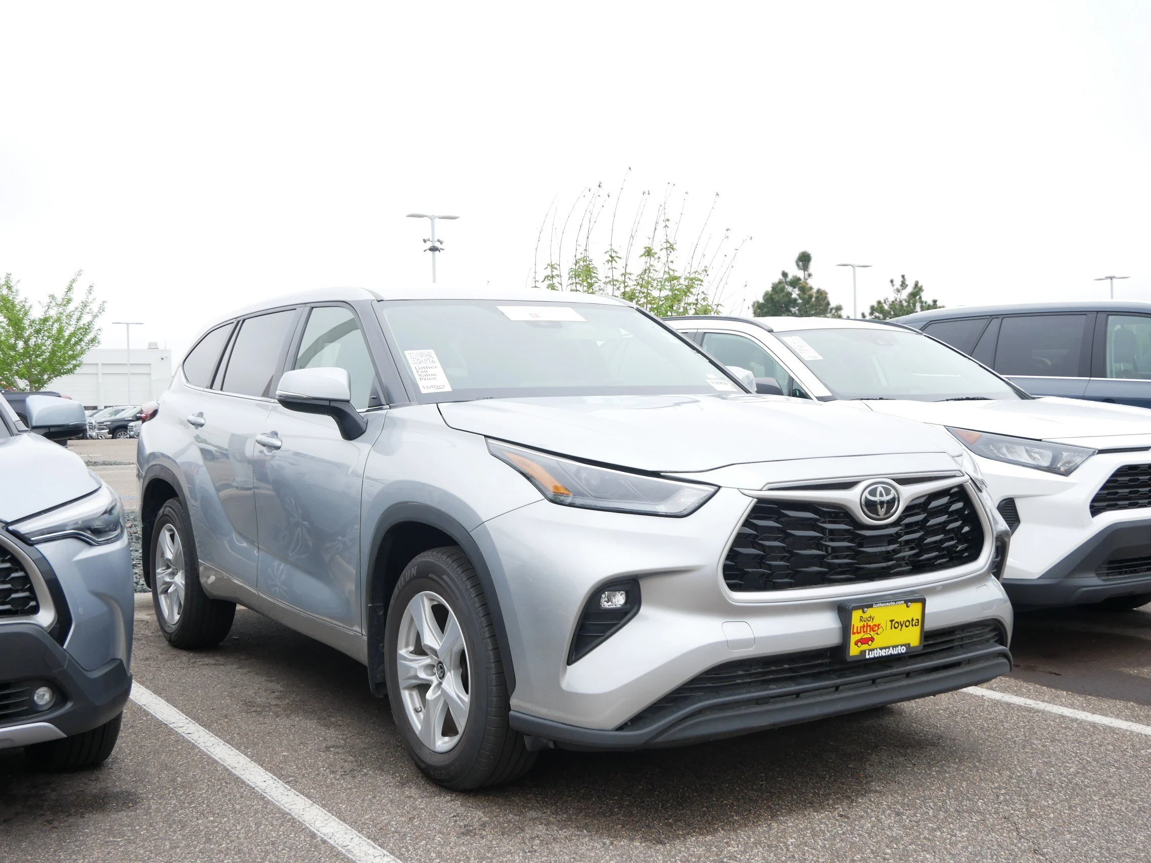 Used 2024  Toyota  image 1