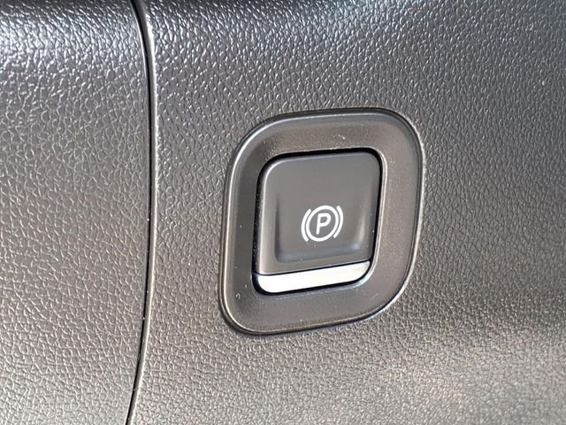 Used 2024 Summit White Chevrolet Custom image 22