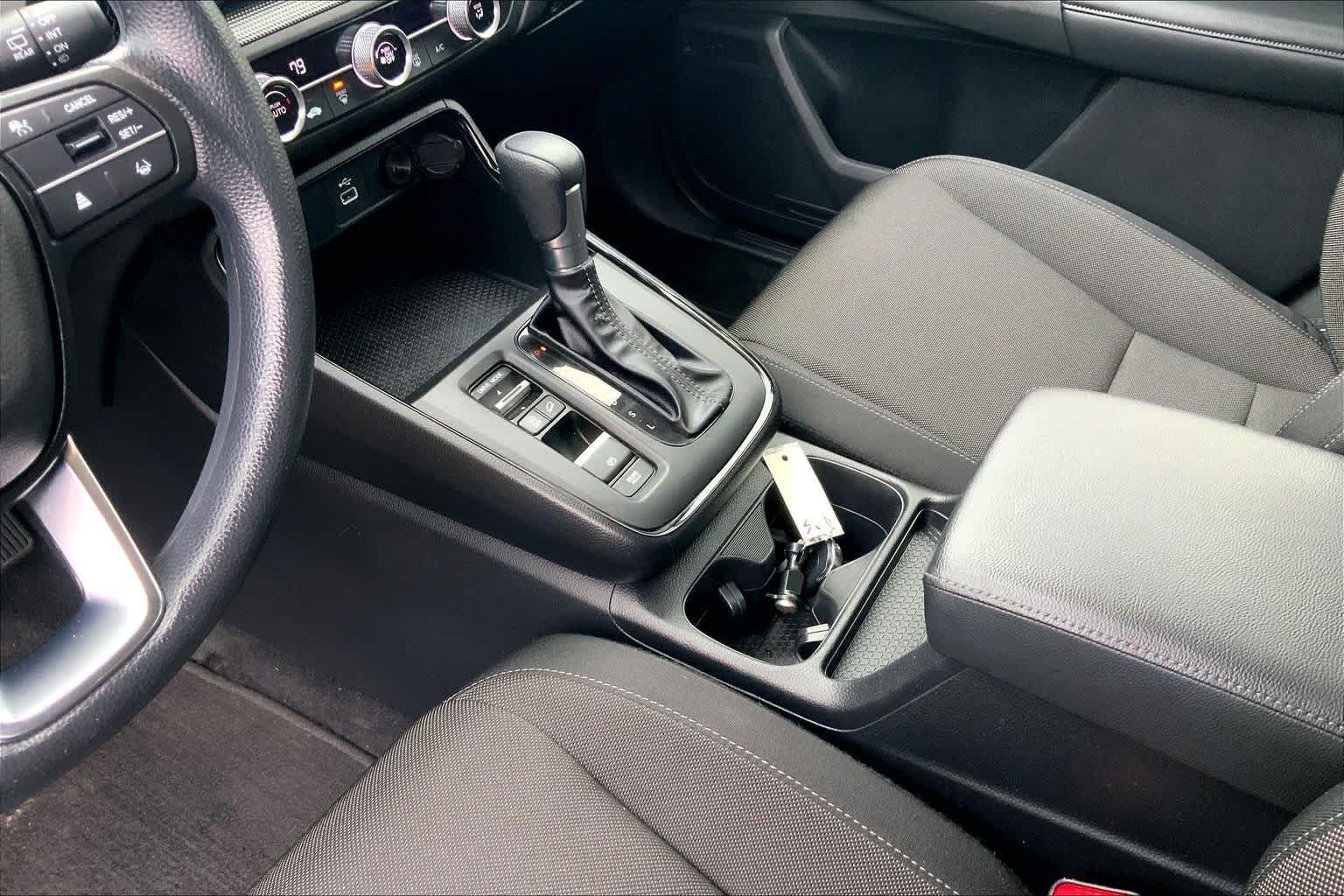 2023 Honda CR-V LX - Photo 16