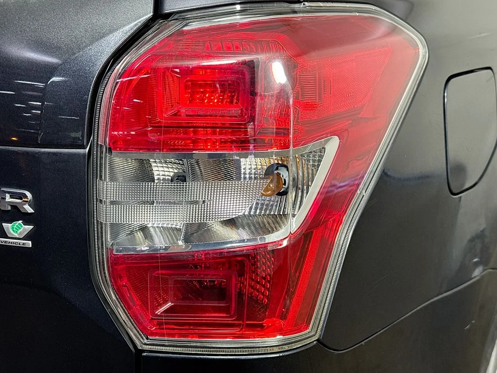 Used 2014 Gray Subaru 2.5i Touring image 33