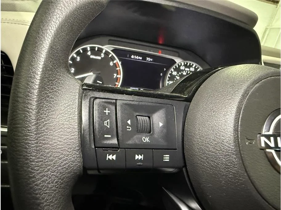 2022 Nissan Rogue SV - Photo 32