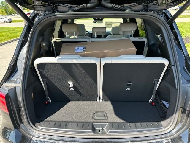 New 2026 Night Black Mercedes-Benz GLB 250 image 41