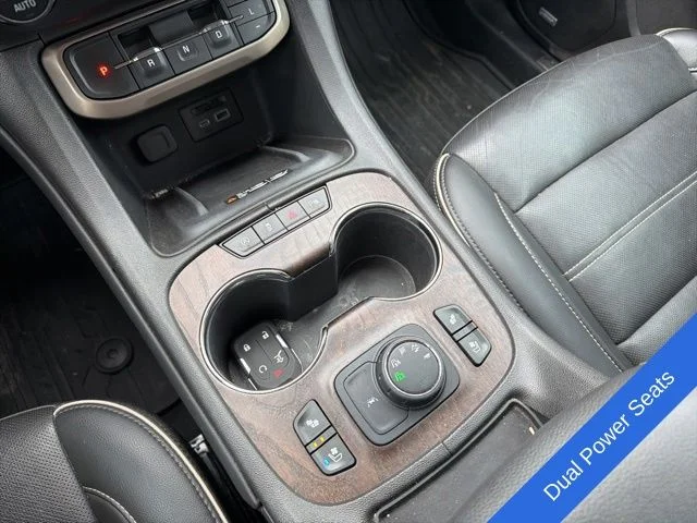 Used 2022 Hunter Metallic GMC Denali image 7