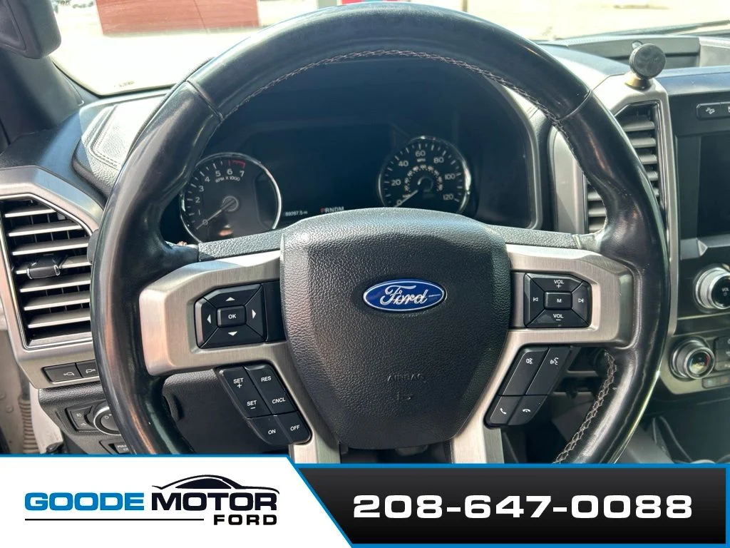 Used 2019 White Platinum Tri-Coat Metallic Ford Platinum image 6