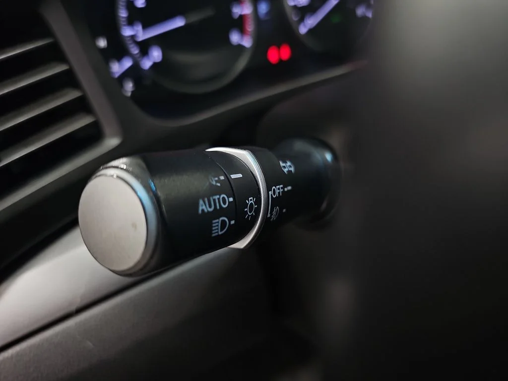 Used 2013  Acura 2.0L image 28