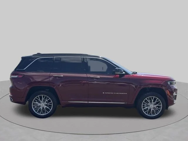 Used 2025 Red Jeep Summit image 9