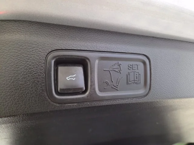 Used 2021 Silver Ford Limited image 15