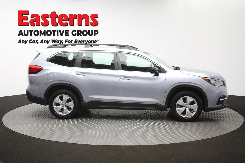 Used 2022 Silver Subaru Base image 44