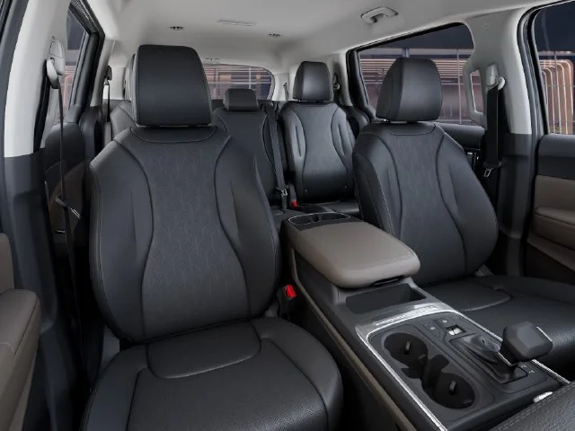 New 2027 Ceramic Silver Kia LXS image 15