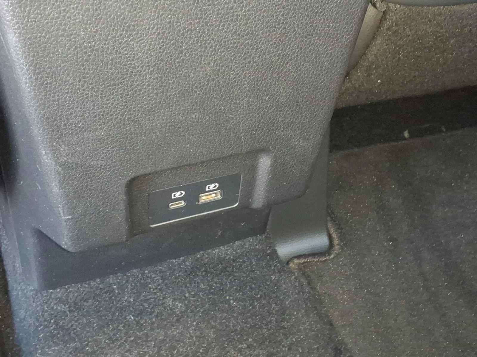 Used 2024 Red Diamond Mitsubishi SE image 4
