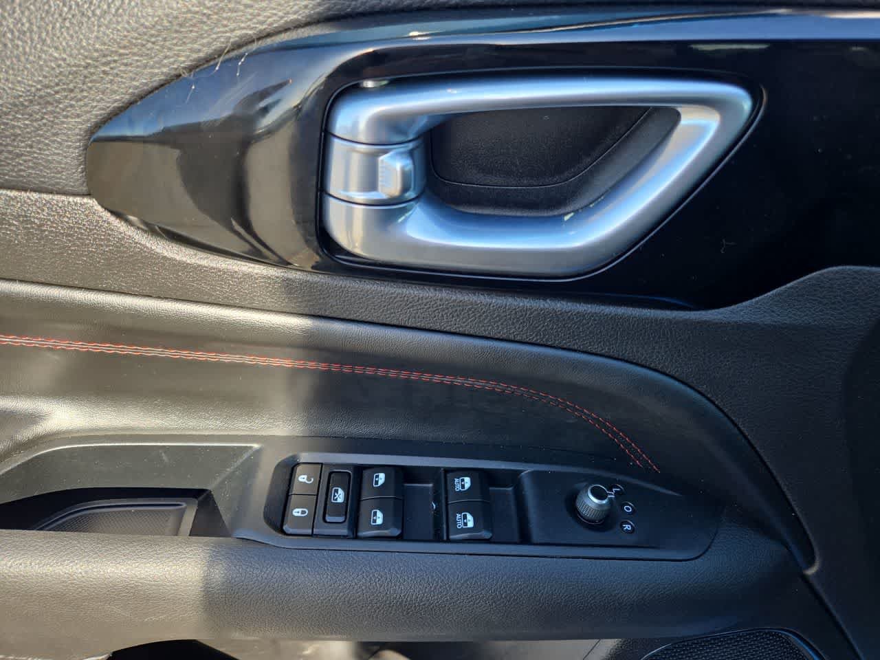 2025 Jeep Compass Trailhawk - Photo 11