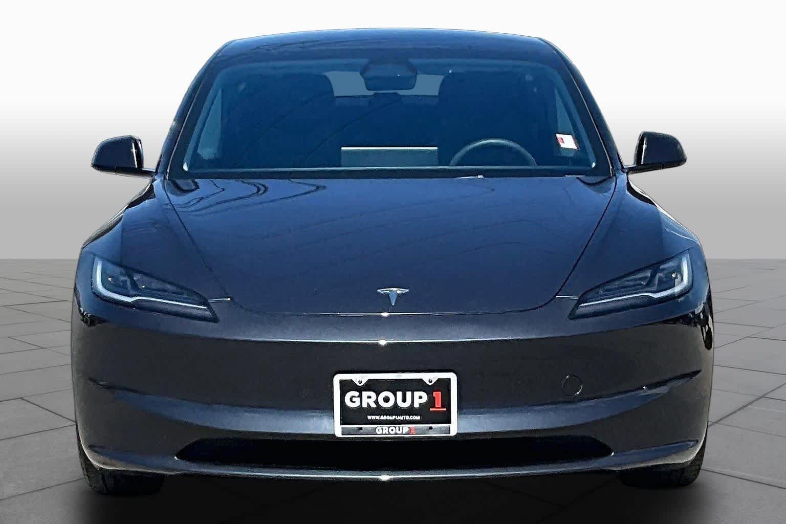 Used 2025 Pearl White Multi-Coat Tesla Long Range image 3