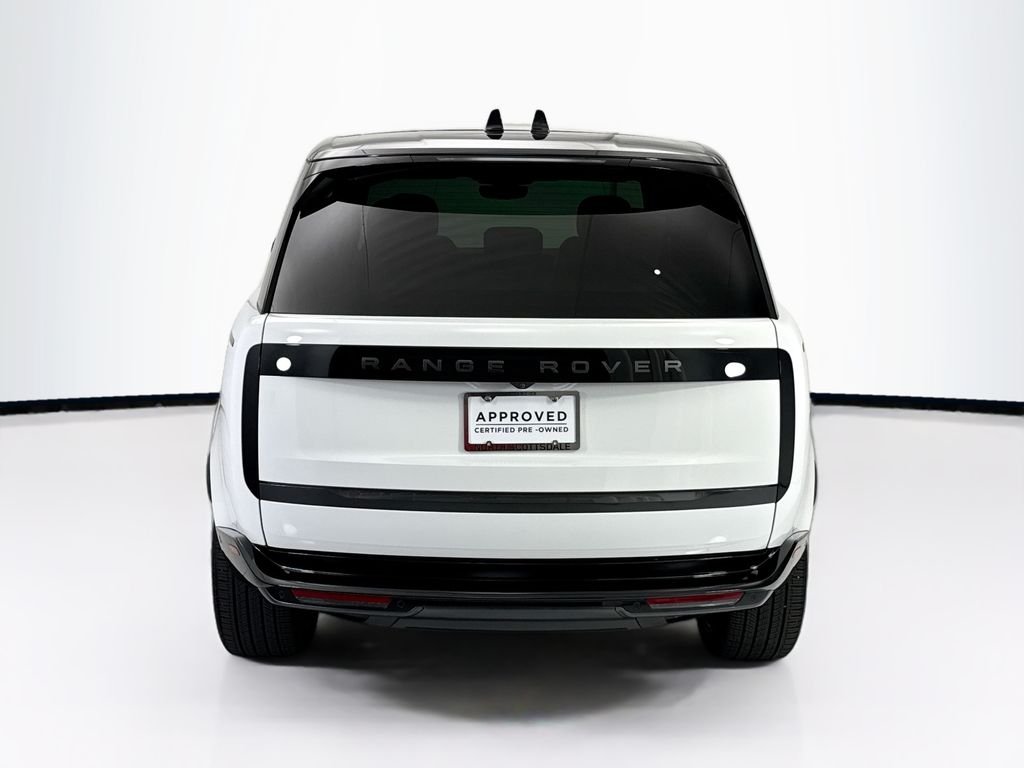Certified Used 2025 Fuji White Land Rover SE image 6